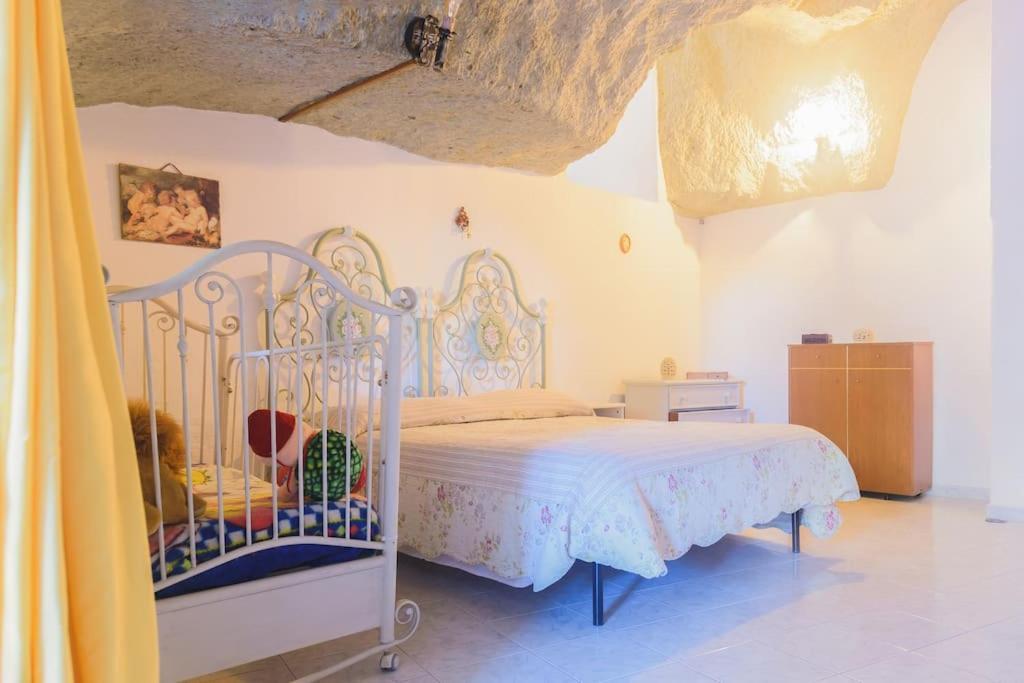Appartamento In Pietra Di Tufo Verde Ischitana, Forio Forio di Ischia Kültér fotó